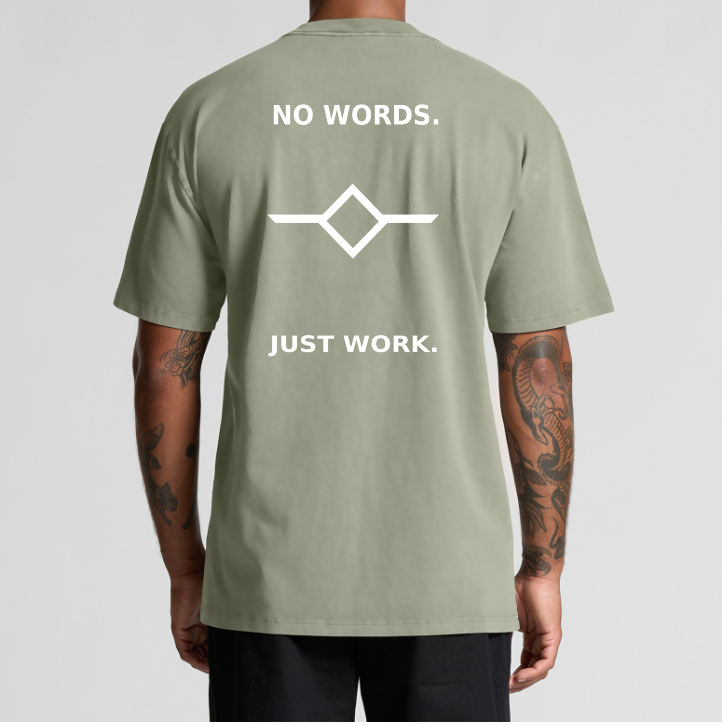 UNISEX SVGE PUMP COVER TEE